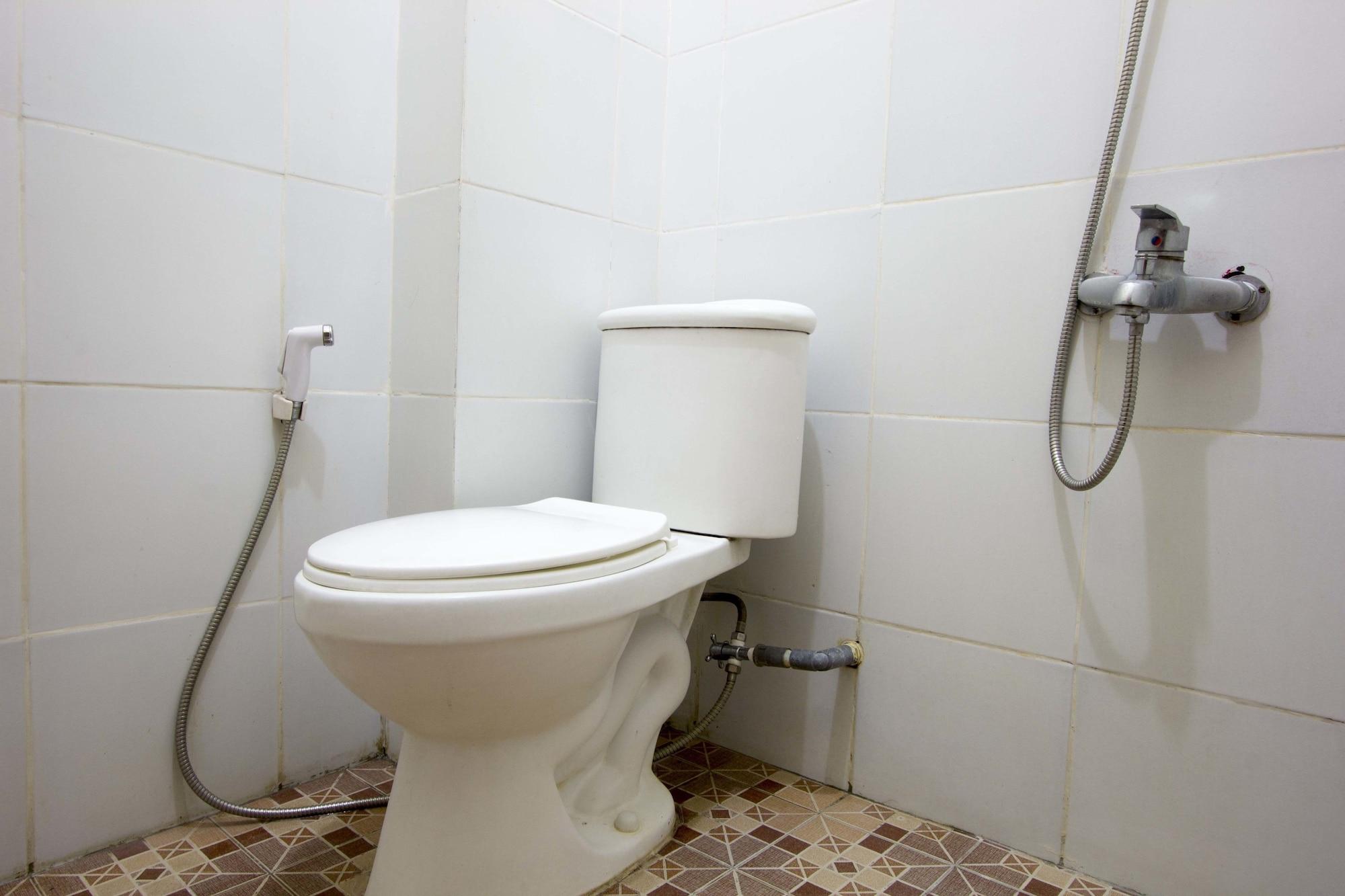 Reddoorz Plus Near Stadion Mandala Krida Джокьякарта Экстерьер фото