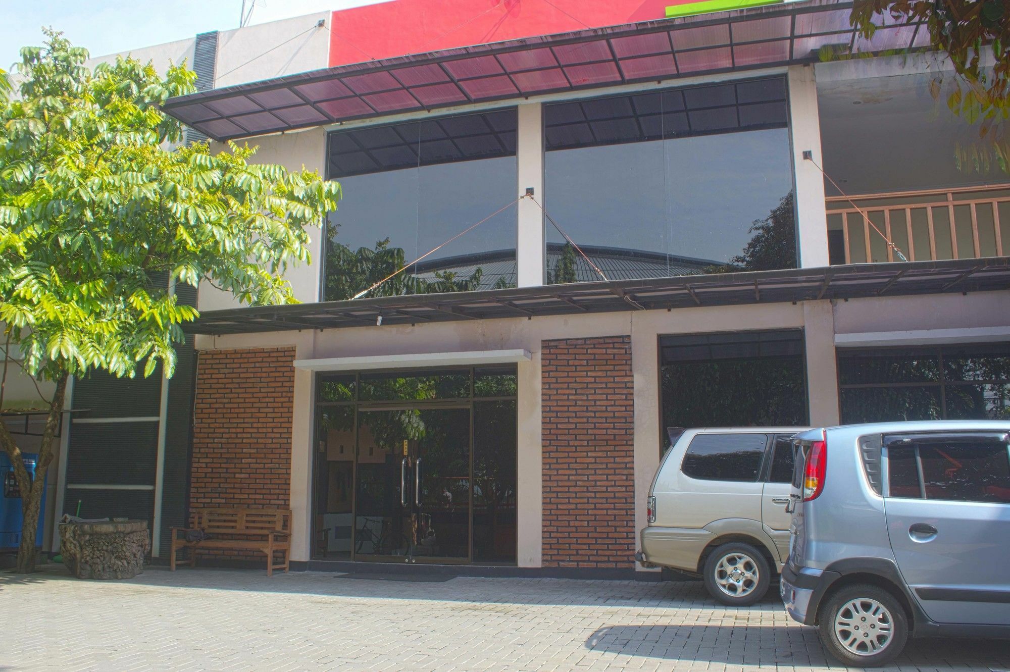 Reddoorz Plus Near Stadion Mandala Krida Джокьякарта Экстерьер фото